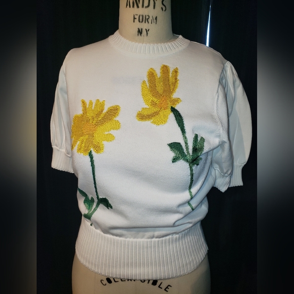 NWT Kate Spade 100% cotton knit vibrant embroiderd flowers crop short sleeve top - Picture 2 of 7